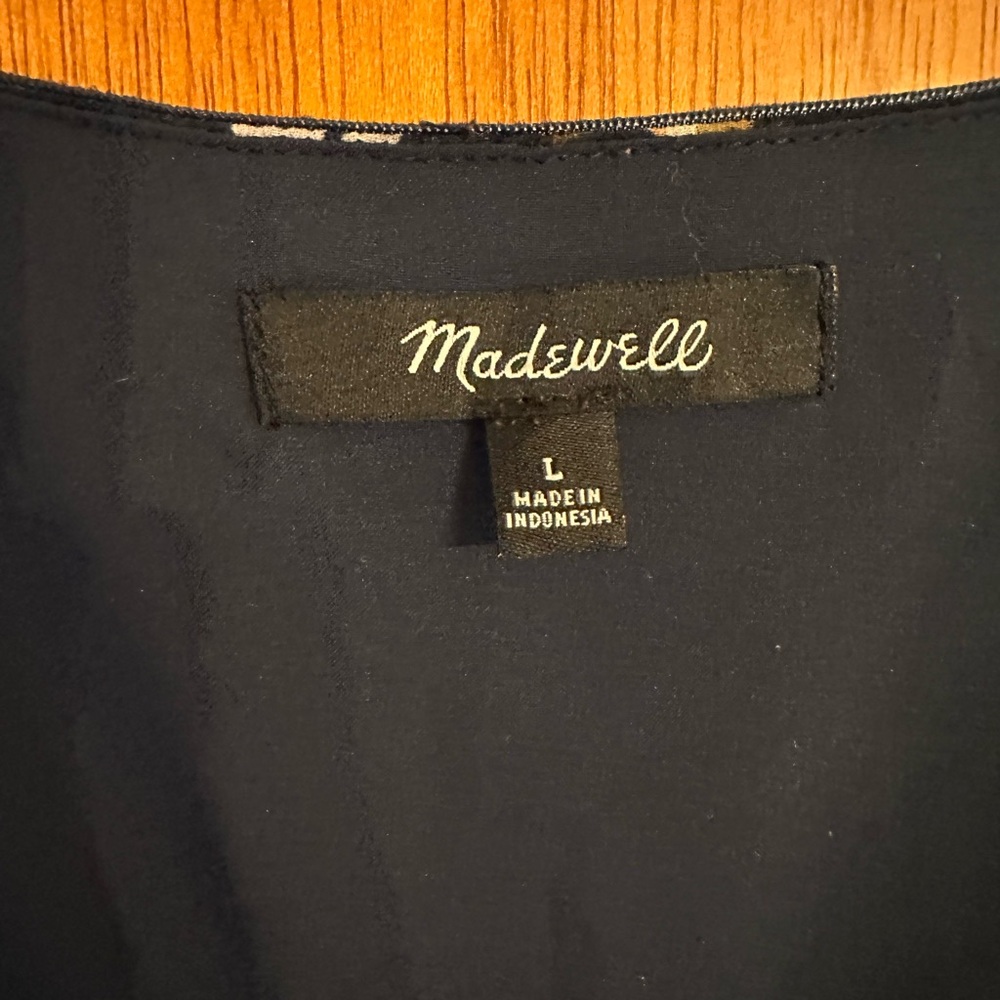 Madewell Blue Puff Sleeve Blouse with Ruffled Details - Picture 3 of 6